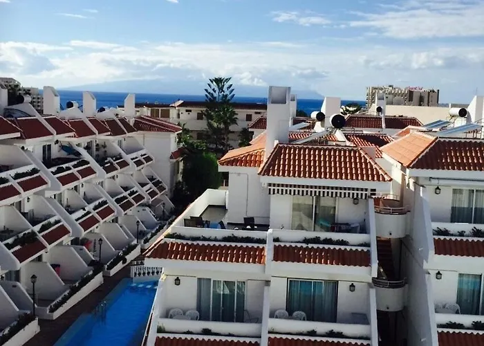 Very Good Place And Sunny דירה *