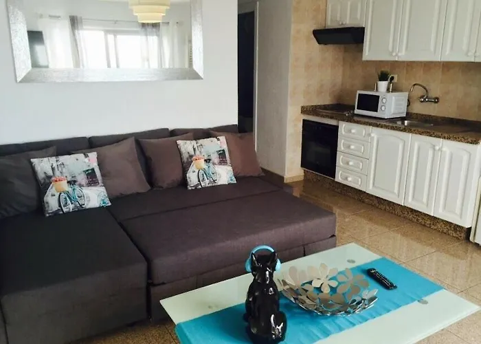 Very Good Place And Sunny 아로나